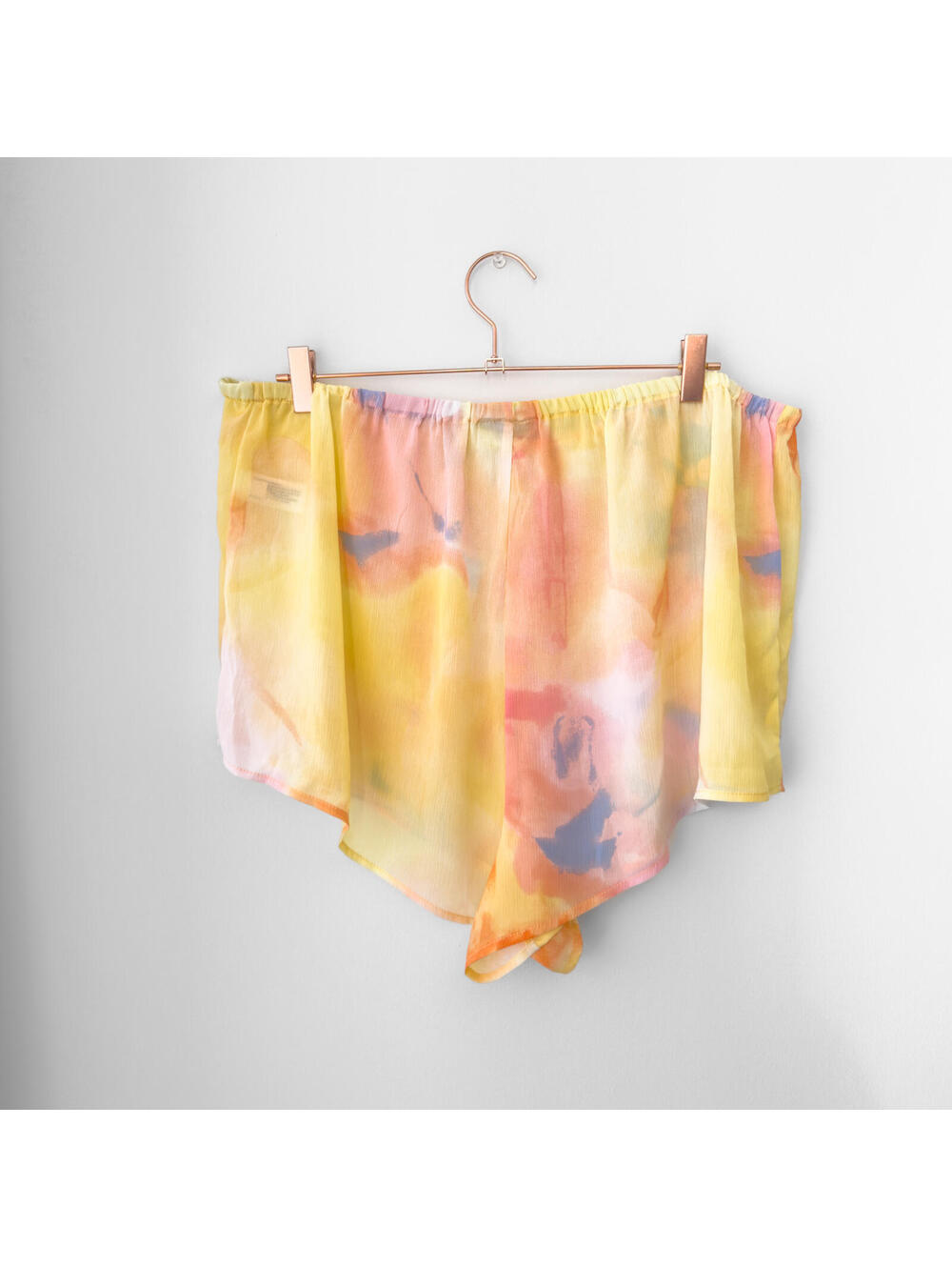 NWT Diane Von Furstenberg Sunset Tie Dye Pull On Shorts Size XXL - Picture 3 of 4